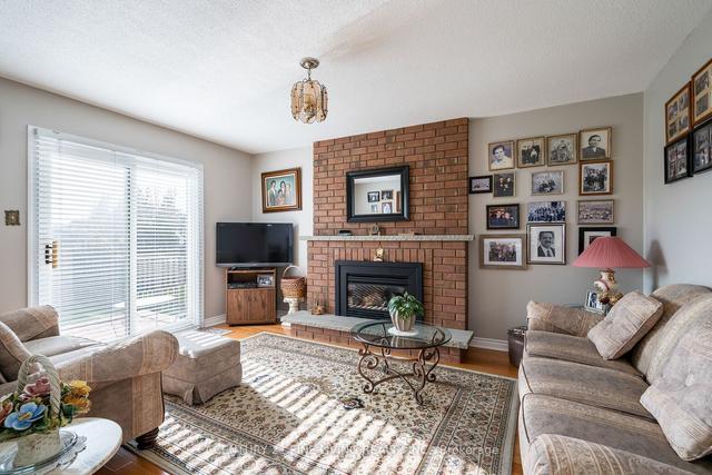 64 Adrianno Cres, House detached with 3 bedrooms, 4 bathrooms and 6 parking in Vaughan ON | Image 37