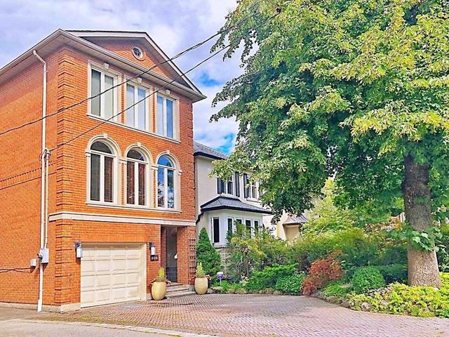 208 Cranbrooke Ave, House detached with 3 bedrooms, 4 bathrooms and 2 parking in Toronto ON | Image 1