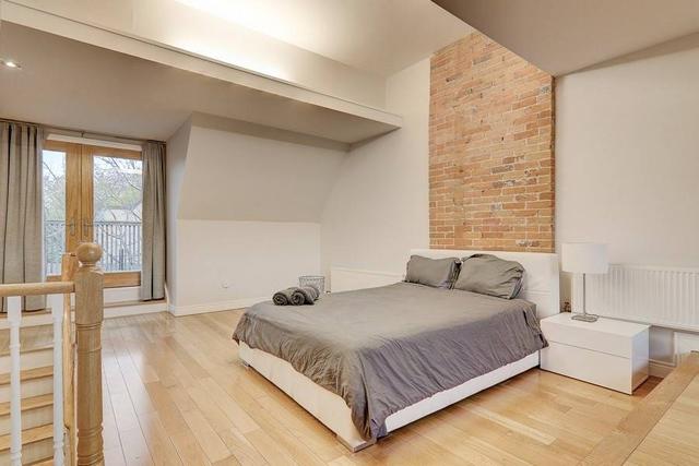 74 Oxford St, House attached with 3 bedrooms, 3 bathrooms and 0 parking in Toronto ON | Image 13