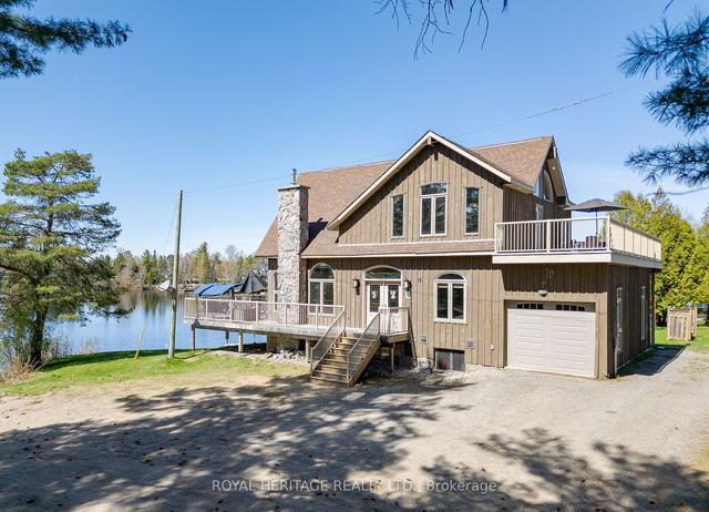 15 Lake St, House detached with 6 bedrooms, 2 bathrooms and 5 parking in Kearney ON | Image 12