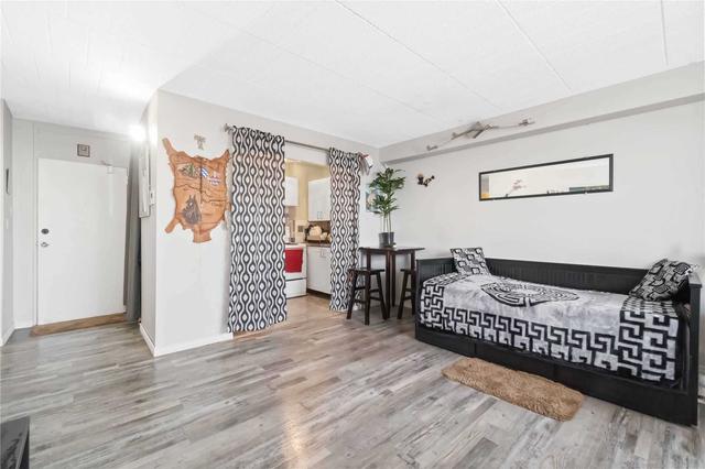 608 - 3621 Lake Shore Blvd W