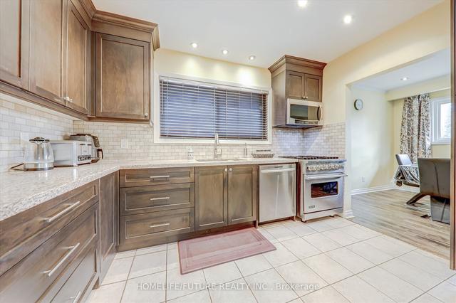 1 Millmere Dr, House detached with 3 bedrooms, 3 bathrooms and 4 parking in Toronto ON | Image 3
