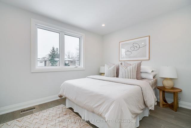 163 King Edward Ave, House detached with 3 bedrooms, 3 bathrooms and 1 parking in Toronto ON | Image 8