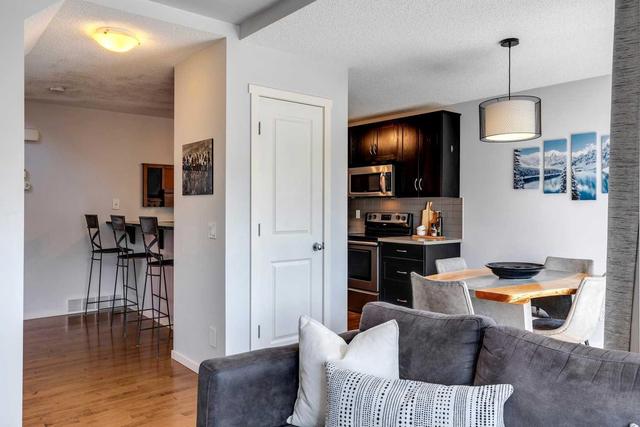 49 Sage Hill Crt Nw, House detached with 3 bedrooms, 3 bathrooms and 4 parking in Calgary AB | Image 6