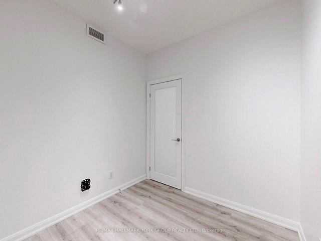 1637 - 111 Elizabeth St, Condo with 1 bedrooms, 1 bathrooms and 0 parking in Toronto ON | Image 15