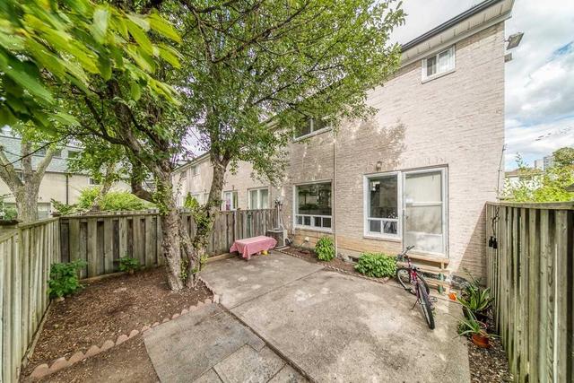 1 - 8 Liszt Gate, Townhouse with 3 bedrooms, 2 bathrooms and 2 parking in Toronto ON | Image 16