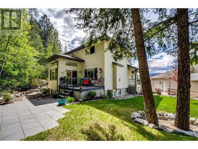 19 Kestrel Crt, House detached with 4 bedrooms, 3 bathrooms and 6 parking in Vernon BC | Image 45