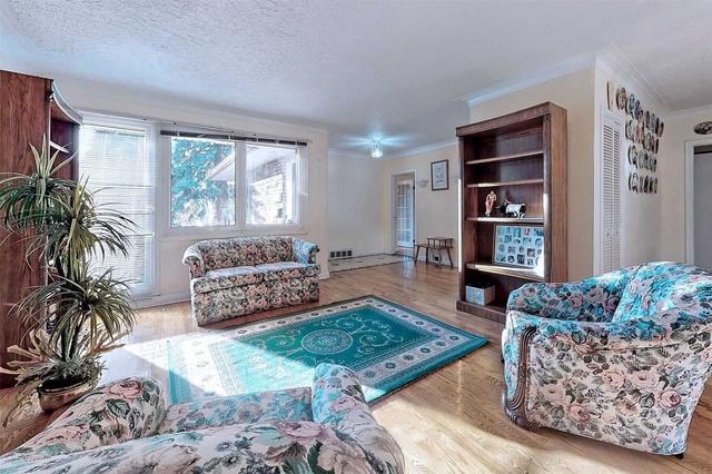 2621 Bayview Ave, House detached with 3 bedrooms, 3 bathrooms and 6 parking in Toronto ON | Image 15