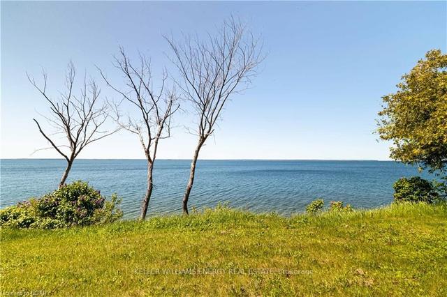 5062 Long Point Rd, House detached with 2 bedrooms, 1 bathrooms and 5 parking in Prince Edward County ON | Image 20