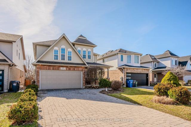 11 Paulstown Cres, House detached with 5 bedrooms, 3 bathrooms and 6 parking in Guelph ON | Image 23