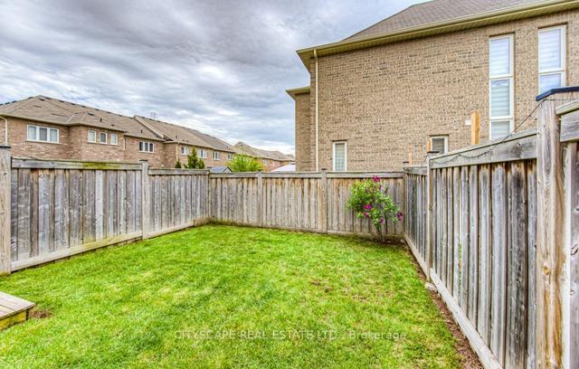 785 Megson Terr, House attached with 3 bedrooms, 4 bathrooms and 3 parking in Milton ON | Image 25