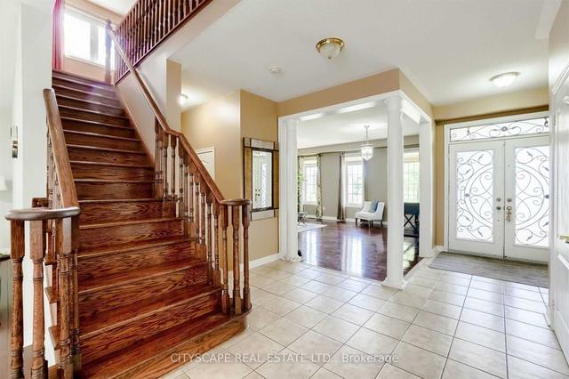 33 Huntspoint Dr, House detached with 4 bedrooms, 4 bathrooms and 3 parking in Brampton ON | Image 24
