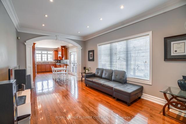 1 Yellow Avens Blvd S, House detached with 4 bedrooms, 4 bathrooms and 11 parking in Brampton ON | Image 9