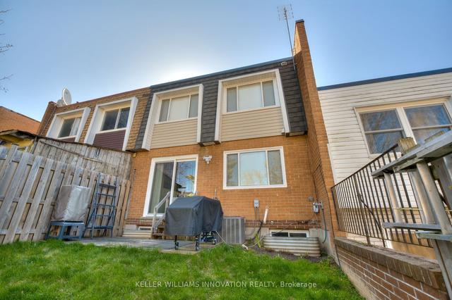 78 Heiman St, House attached with 3 bedrooms, 2 bathrooms and 3 parking in Kitchener ON | Image 34