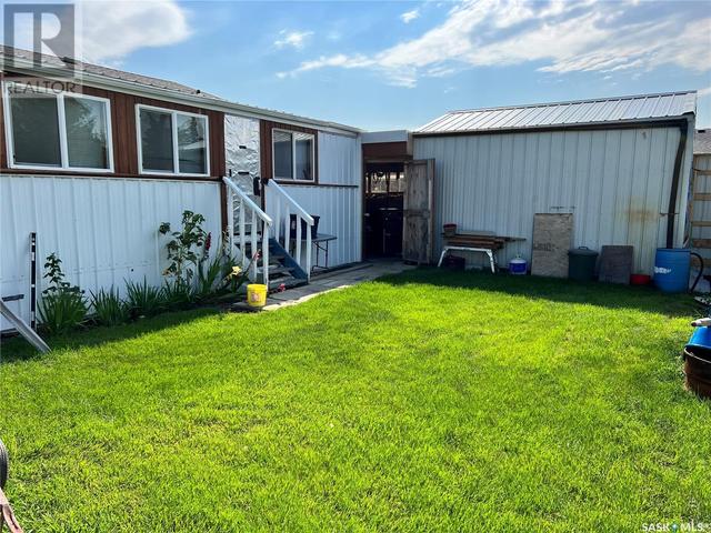 905 21st St, House detached with 4 bedrooms, 2 bathrooms and null parking in Humboldt SK | Image 35