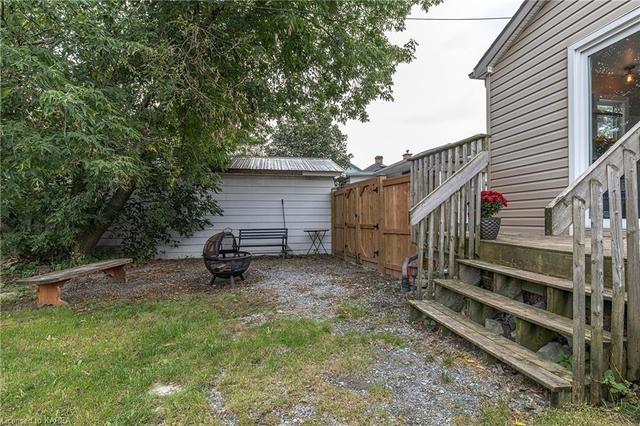 911 Division St, House detached with 3 bedrooms, 2 bathrooms and 3 parking in Kingston ON | Image 38