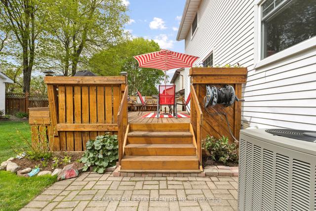 118 Imperial Rd N, House detached with 3 bedrooms, 2 bathrooms and 2 parking in Guelph ON | Image 30