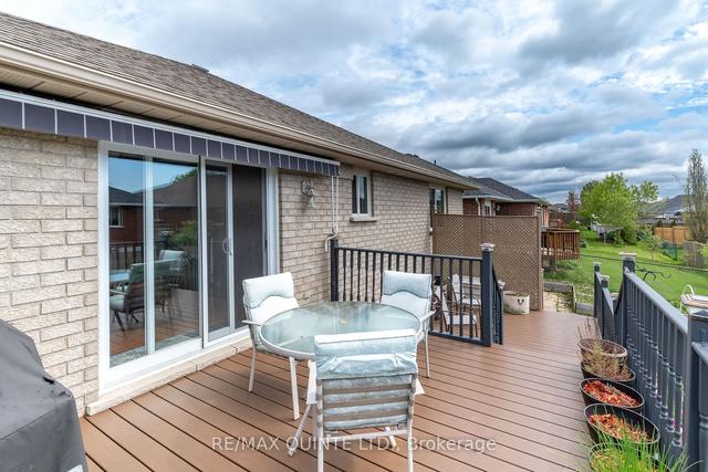 43 Hemlock Cres, House detached with 5 bedrooms, 3 bathrooms and 4 parking in Belleville ON | Image 22