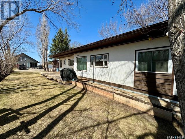 5 Maple Street, House detached with 2 bedrooms, 1 bathrooms and null parking in Grandview Beach SK | Image 21