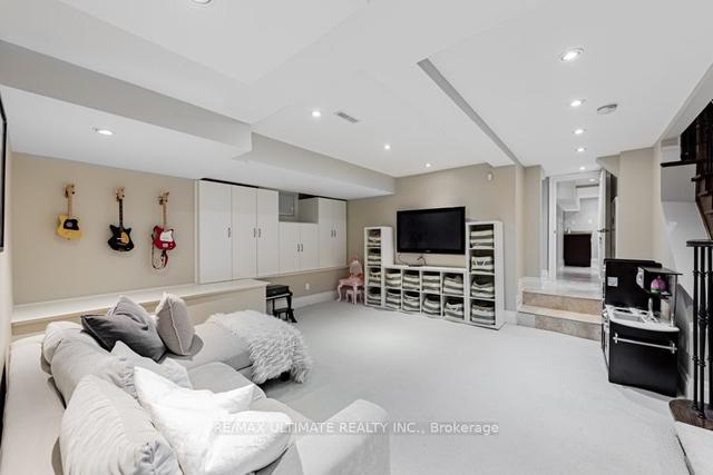 43 Camberwell Rd, House detached with 4 bedrooms, 5 bathrooms and 2 parking in Toronto ON | Image 20
