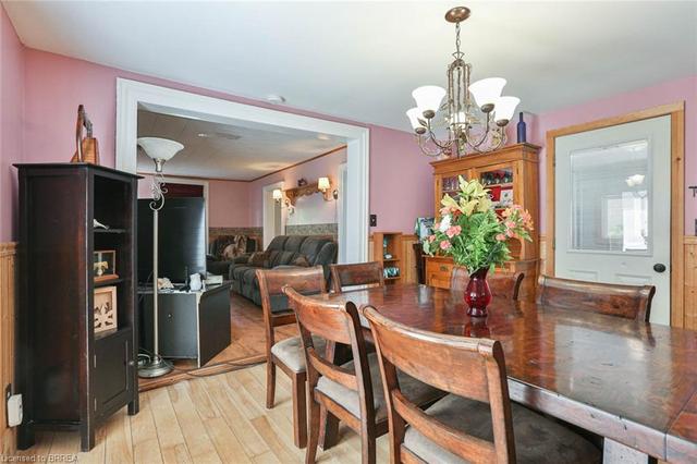 9 Bobby West Street, House detached with 3 bedrooms, 1 bathrooms and 5 parking in Brant ON | Image 10