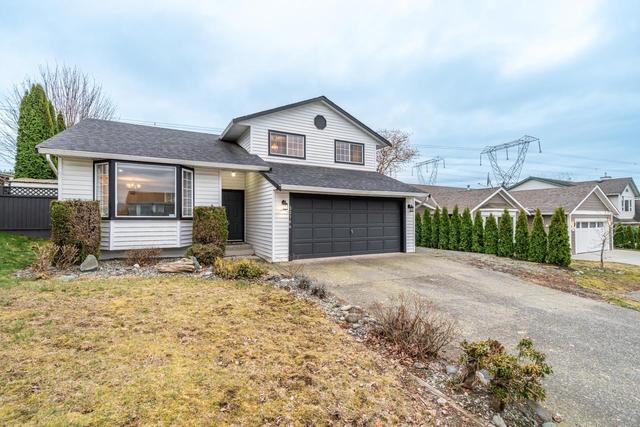 32764 Haida Dr, House detached with 4 bedrooms, 3 bathrooms and 6 parking in Abbotsford BC | Image 2