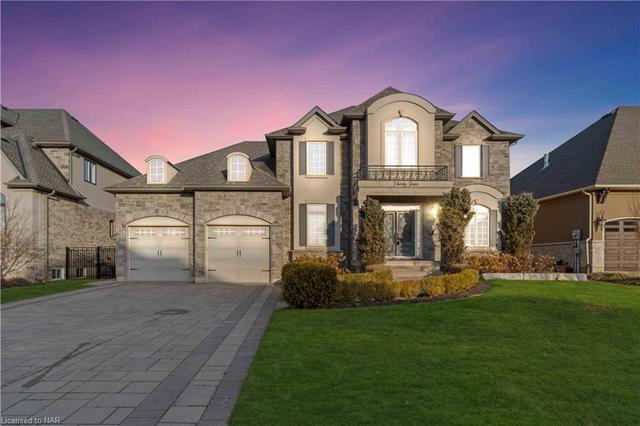 34 Sandalwood Cres, House detached with 4 bedrooms, 3 bathrooms and 7 parking in Niagara on the Lake ON | Image 1