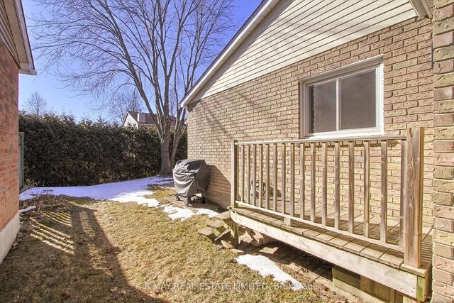 54 Adams Ct, Townhouse with 3 bedrooms, 2 bathrooms and 2 parking in Uxbridge ON | Image 30