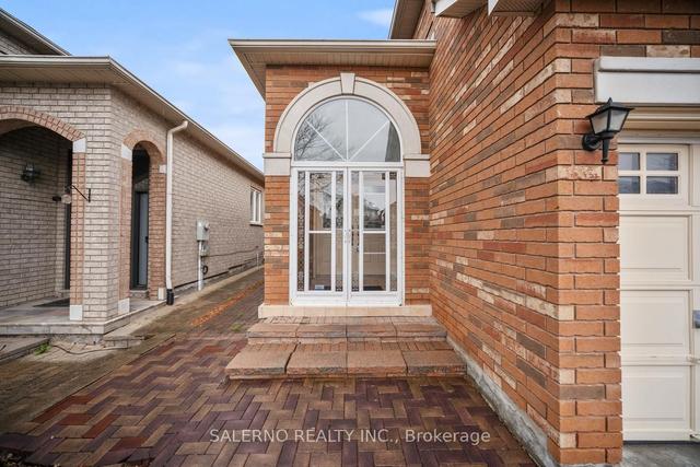 37 Monterey Rd, House detached with 3 bedrooms, 3 bathrooms and 7 parking in Vaughan ON | Image 12