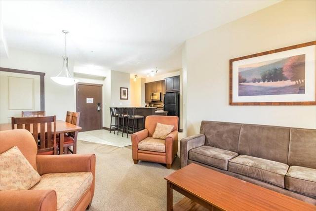 303 - 1500 Mcdonald Ave, Condo with 2 bedrooms, 2 bathrooms and 1 parking in Fernie BC | Image 2