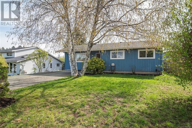 3609 Idaho Pl, House detached with 3 bedrooms, 2 bathrooms and 4 parking in Campbell River BC | Image 3