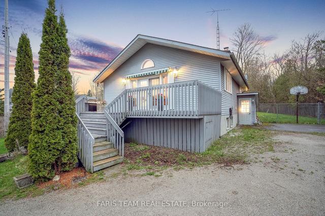 17 Palm Beach Rd, House detached with 2 bedrooms, 2 bathrooms and 4 parking in Oro Medonte ON | Image 32