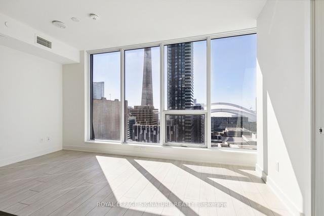 1601 - 15 Mercer St, Condo with 2 bedrooms, 2 bathrooms and 0 parking in Toronto ON | Image 9