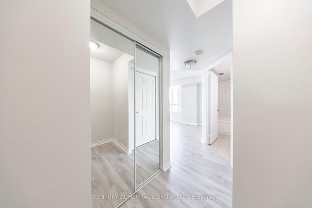 2314 - 17 Barberry Pl, Condo with 1 bedrooms, 1 bathrooms and 1 parking in Toronto ON | Image 8