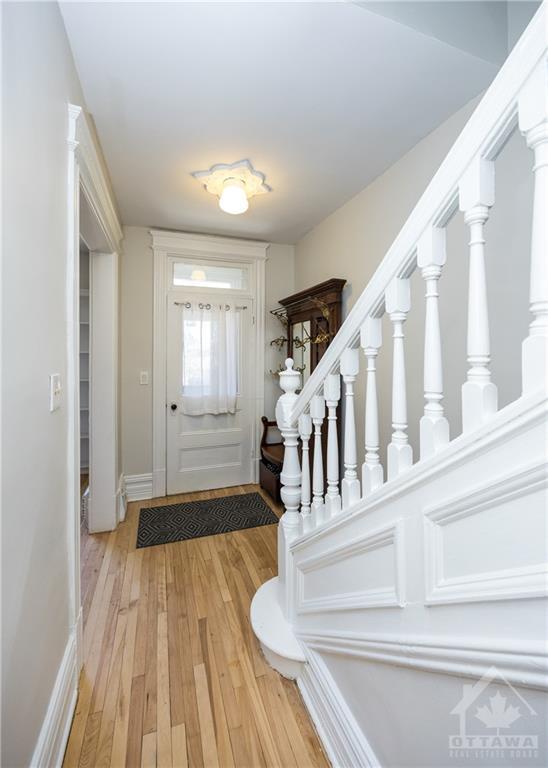 181 Percy St, Townhouse with 3 bedrooms, 2 bathrooms and 2 parking in Ottawa ON | Image 5