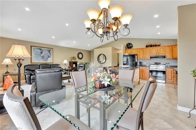 18 Peter St, House detached with 4 bedrooms, 2 bathrooms and 10 parking in Brant ON | Image 30