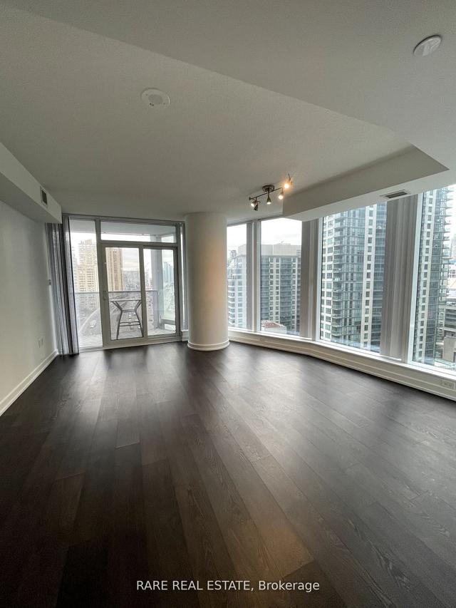 1311 - 10 York St, Condo with 1 bedrooms, 1 bathrooms and 0 parking in Toronto ON | Image 7