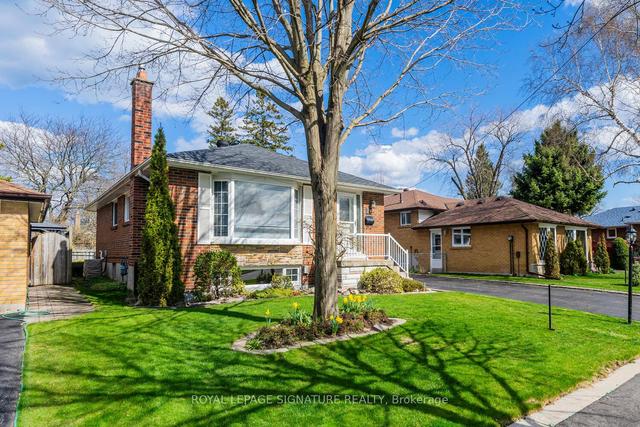19 Wooster Wood, House detached with 3 bedrooms, 2 bathrooms and 5 parking in Toronto ON | Image 23