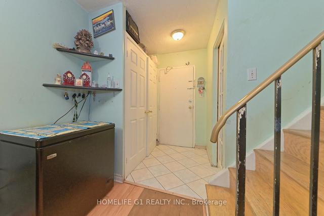 39 - 100 Mornelle Ct, Townhouse with 3 bedrooms, 1 bathrooms and 1 parking in Toronto ON | Image 34