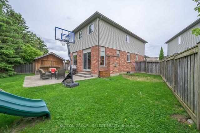 2019 Foxwood Ave, House detached with 3 bedrooms, 3 bathrooms and 5 parking in London ON | Image 2