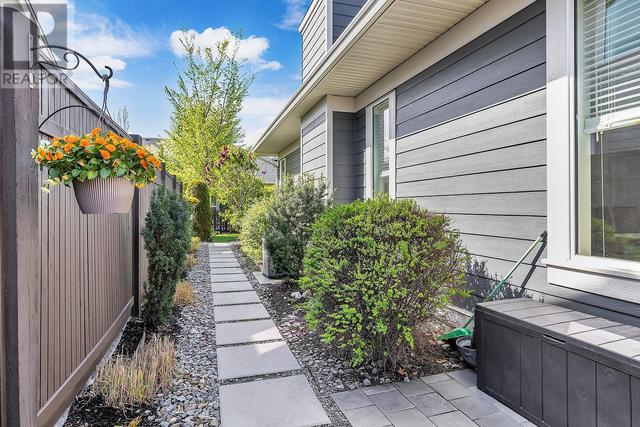 54 - 1960 Klo Rd, House attached with 3 bedrooms, 2 bathrooms and 2 parking in Kelowna BC | Image 43