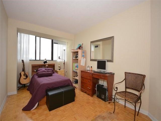 1001 - 8 Lisa St, Condo with 2 bedrooms, 2 bathrooms and 1 parking in Brampton ON | Image 14
