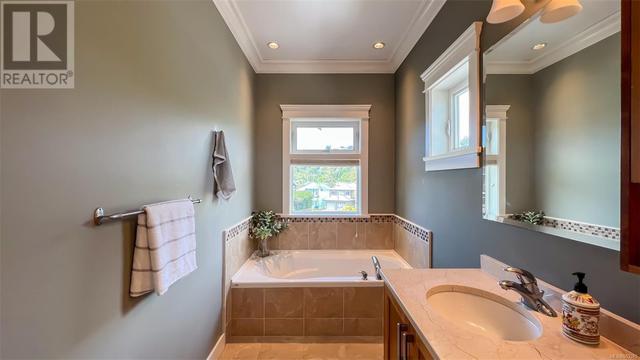 3431 Mary Anne Cres, House detached with 5 bedrooms, 4 bathrooms and 5 parking in Colwood BC | Image 18