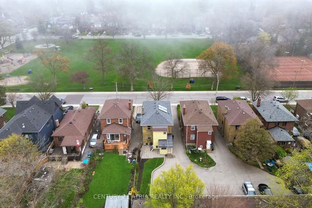 50 George St, House detached with 5 bedrooms, 3 bathrooms and 3 parking in Toronto ON | Image 31