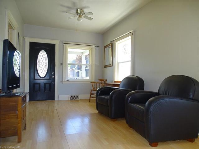 217 York St, House detached with 1 bedrooms, 1 bathrooms and 4 parking in St. Catharines ON | Image 18