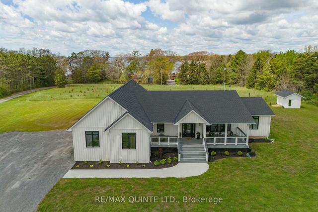 1688 County Rd 12, House detached with 3 bedrooms, 4 bathrooms and 12 parking in Prince Edward County ON | Image 23