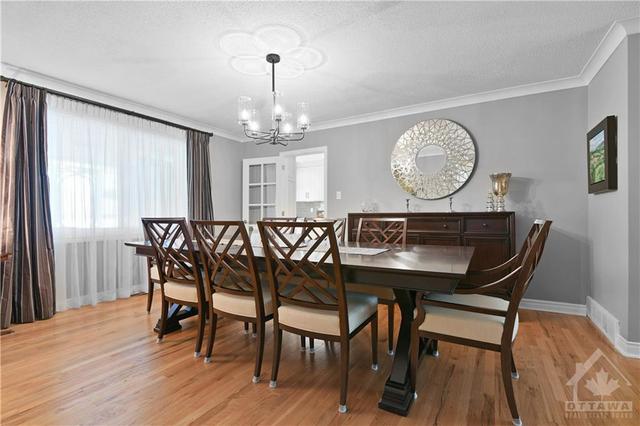 269 Roger Rd, House detached with 5 bedrooms, 4 bathrooms and 4 parking in Ottawa ON | Image 9