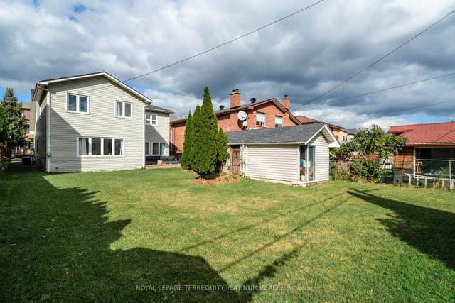 23 Carnation Ave, House detached with 5 bedrooms, 3 bathrooms and 6.5 parking in Toronto ON | Image 27