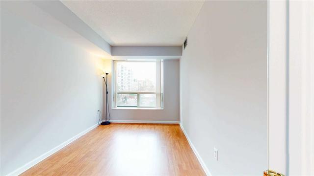 400 - 8 Pemberton Ave, Condo with 2 bedrooms, 2 bathrooms and 1 parking in Toronto ON | Image 5