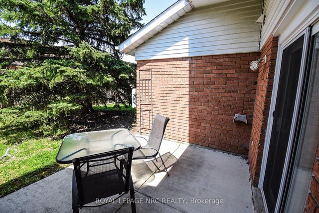 4 - 23 Nova Cres, Condo with 2 bedrooms, 1 bathrooms and 1 parking in Welland ON | Image 18